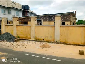 Photo - 4bdrm Bungalow in Osongama Estate, for sale