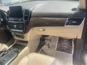 Mercedes-Benz GLE-Class 2018 Blue
