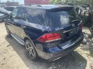 Mercedes-Benz GLE-Class 2018 Blue