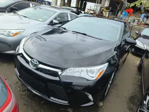 Toyota Camry 2016 Black