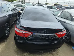 Toyota Camry 2016 Black