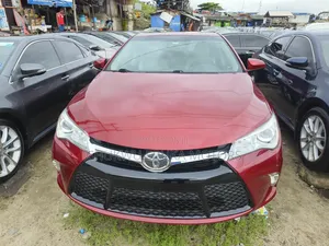 Toyota Camry 2016 Red