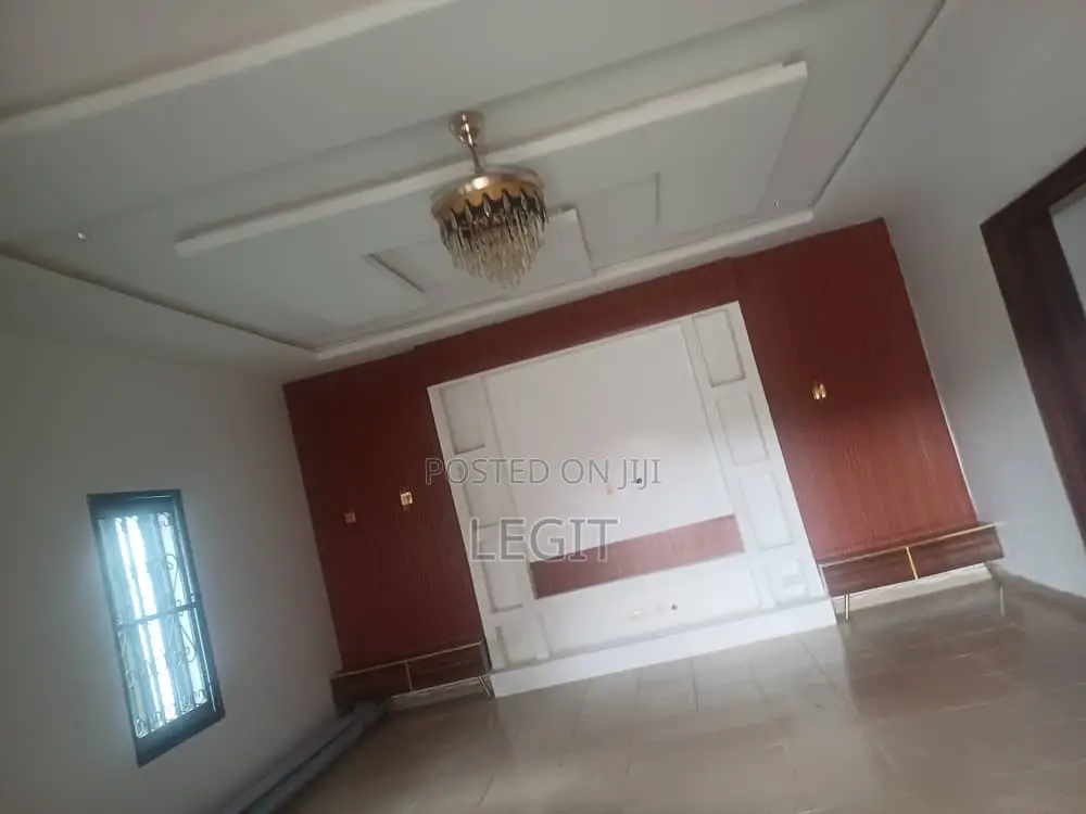 5bdrm Duplex in Bosso Estate, Minna for sale