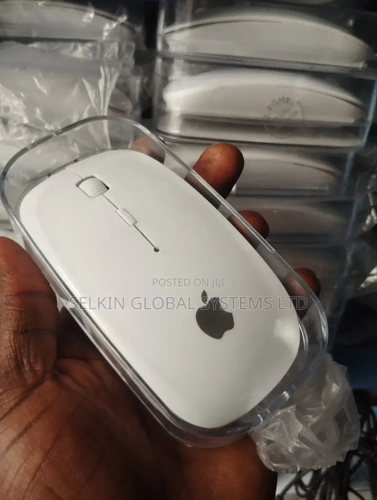 Wireless Classic White Mouse