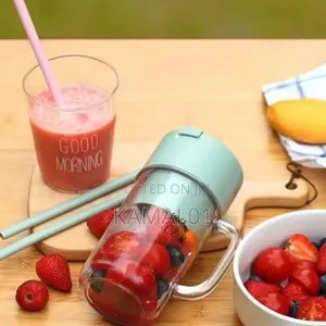 Portable and Rechargeable Juice Blender