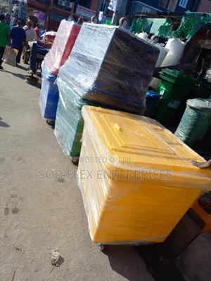 Photo - 660 Liters Geepee Momoth Rubber Waste Bin