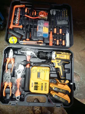 72 Volts Dewalt Cordless Set of Screw Machine Big Charger
