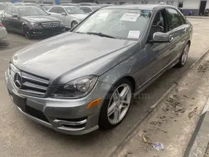 Mercedes-Benz C300 2014 Gray
