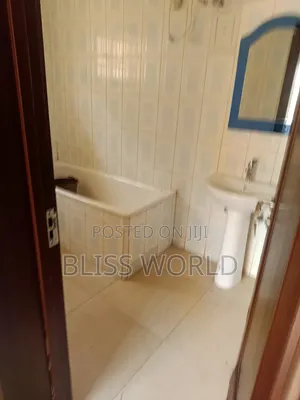 3bdrm Block of Flats in Utako for sale
