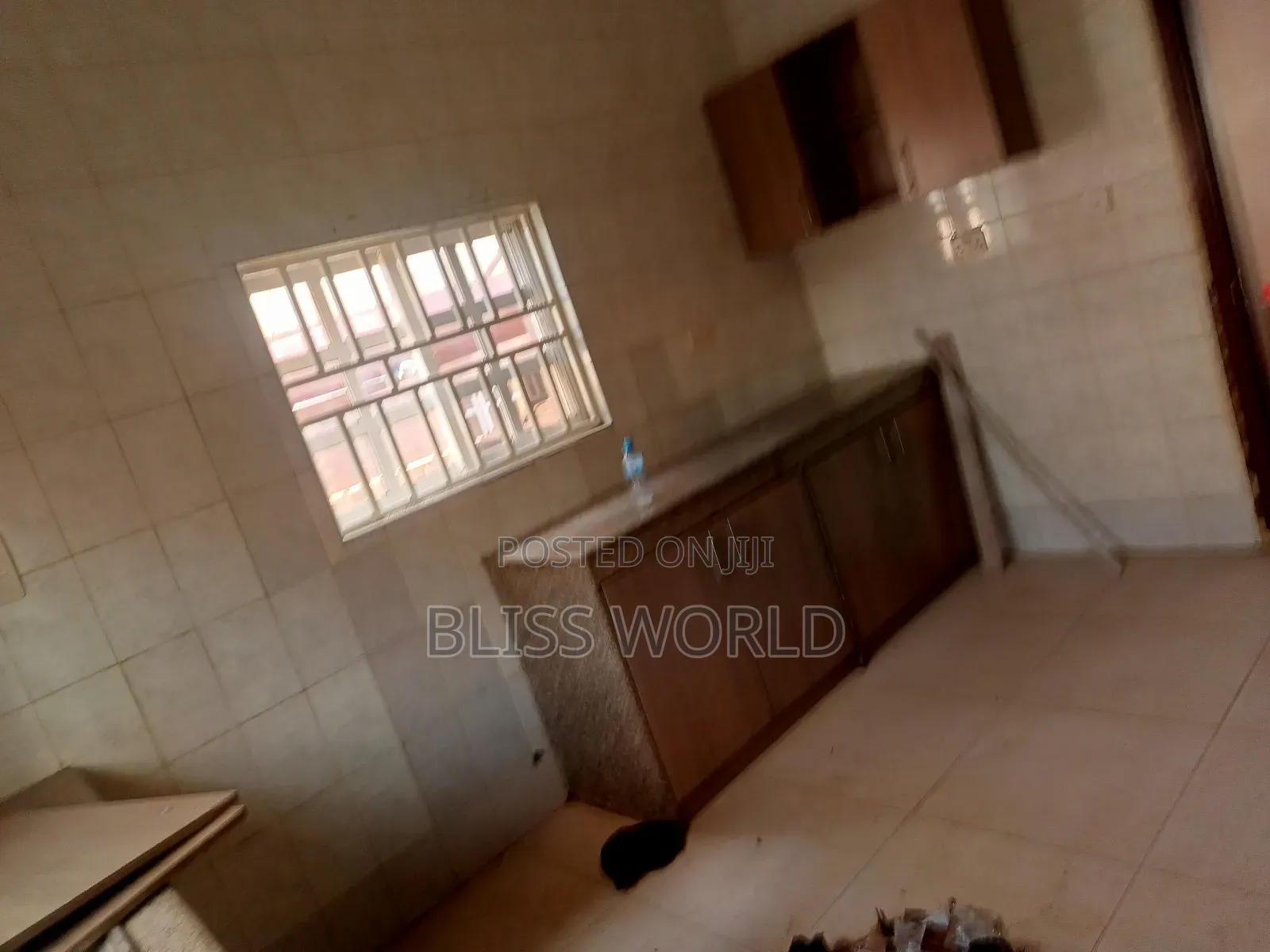3bdrm Block of Flats in Utako for sale