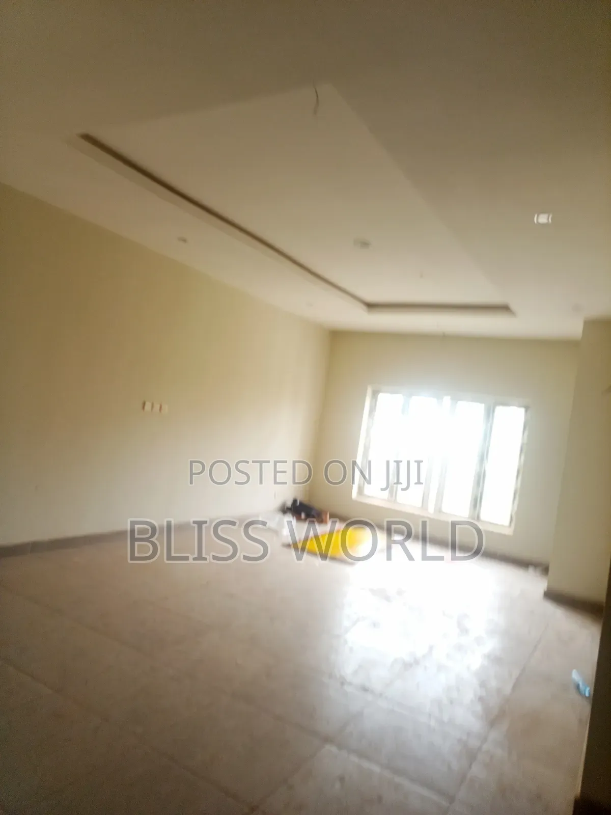 3bdrm Block of Flats in Utako for sale