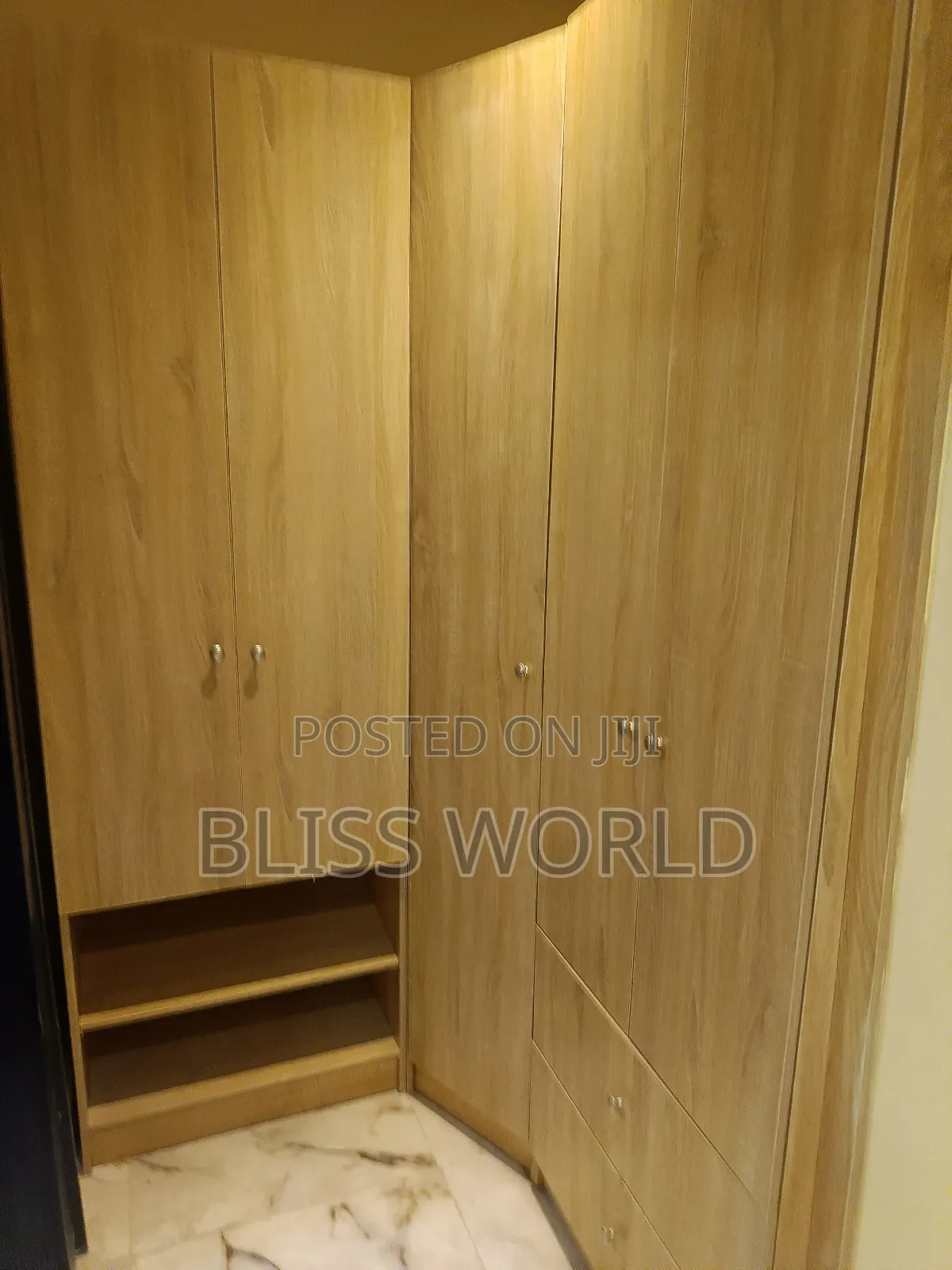 3bdrm Block of Flats in Utako for sale