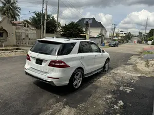 Mercedes-Benz M Class ML350 4dr SUV (3.5L 6cyl 7A) 2015 White