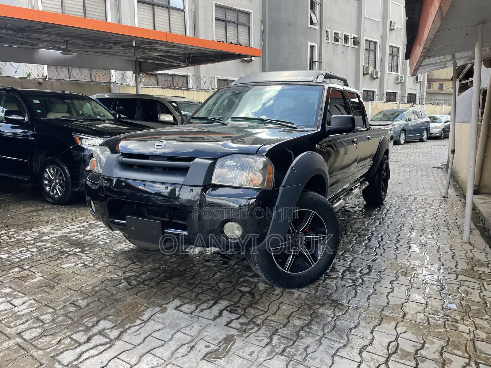 Nissan Frontier 2004 Black