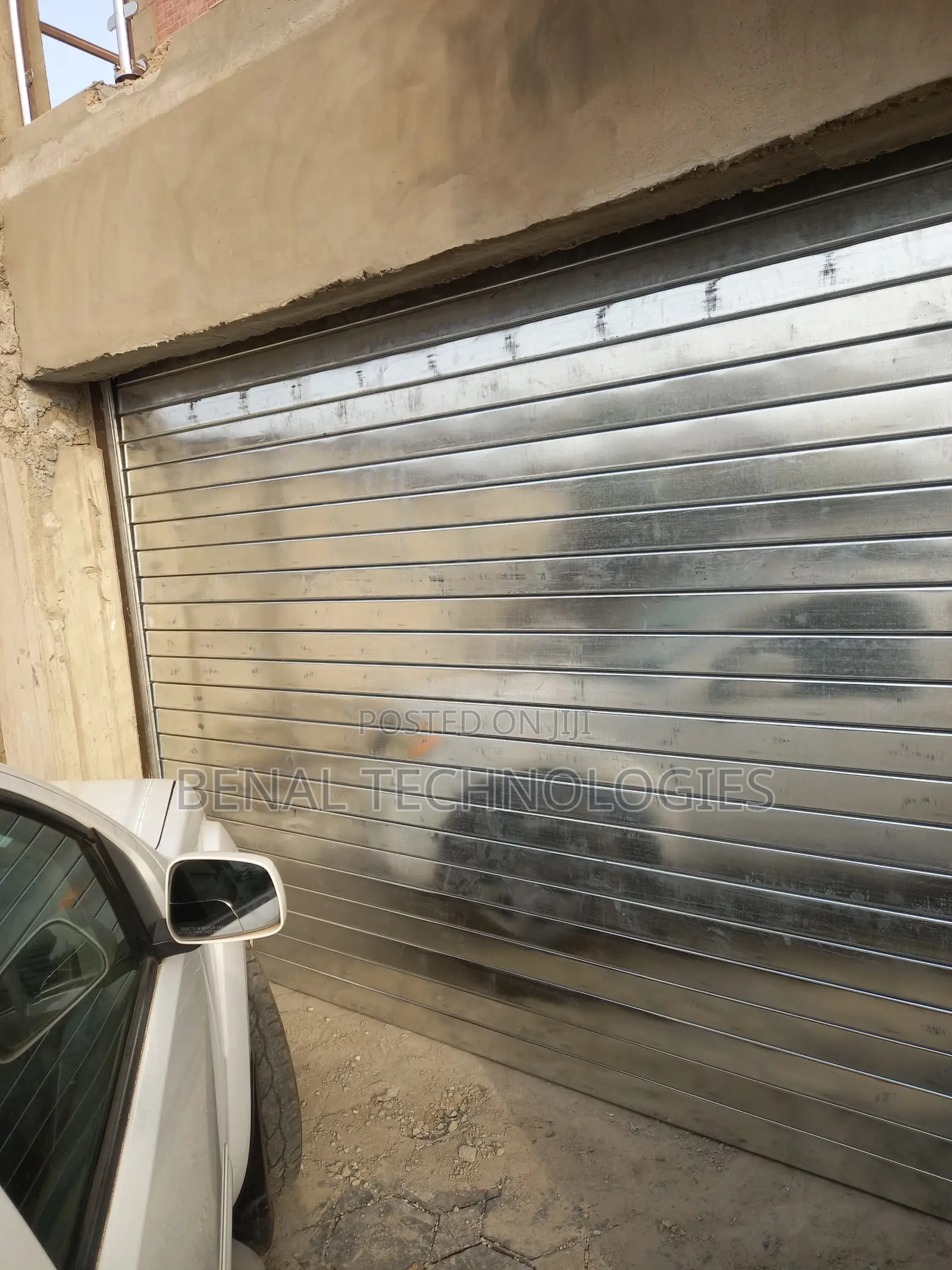 Convenient Motorized Garage Access
