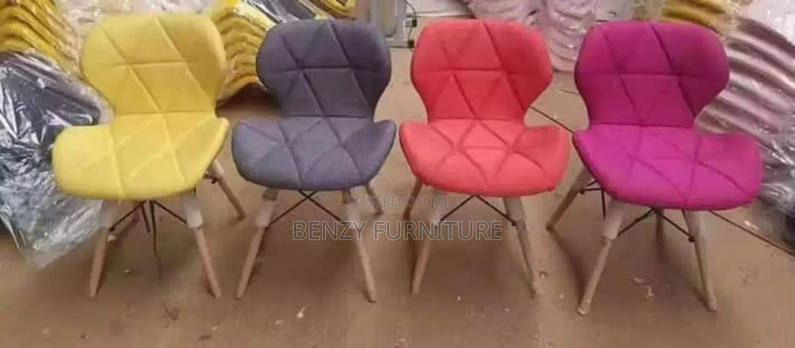 Waiting/ Victors Leather Stool