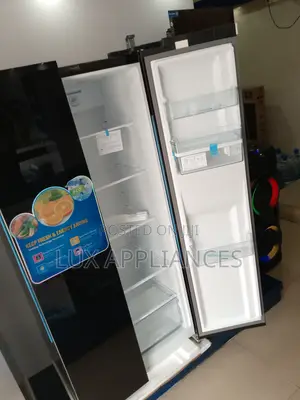 High Capacity Polystar 436l Side by Side Refrigerator