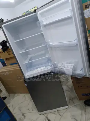 Standard Hisense 225L 29DCA Brand New Bottom Freezer