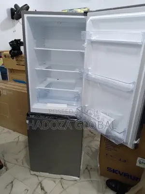 The Hisense 225L Top Notch Bottom Freezer-New