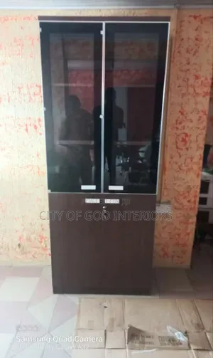Classic Book Shelf With 2 Door