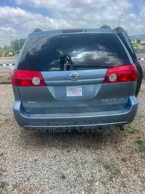 Toyota Sienna LE AWD 2006 Blue