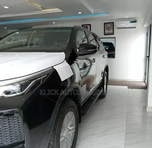 New Toyota Fortuner 4.0 RWD 2023 Black