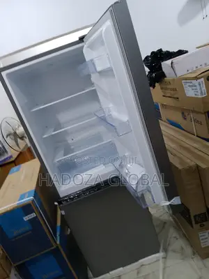 225L Hisense 29DCA Bottom Freezer (Quality Brand New)