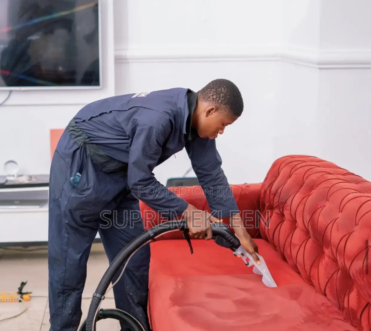 We Keep Your Upholstery Couches Clean and Tidy