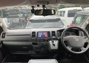 Toyota HiAce 2009 Silver