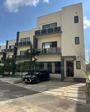 4bdrm Duplex in Karmo for sale