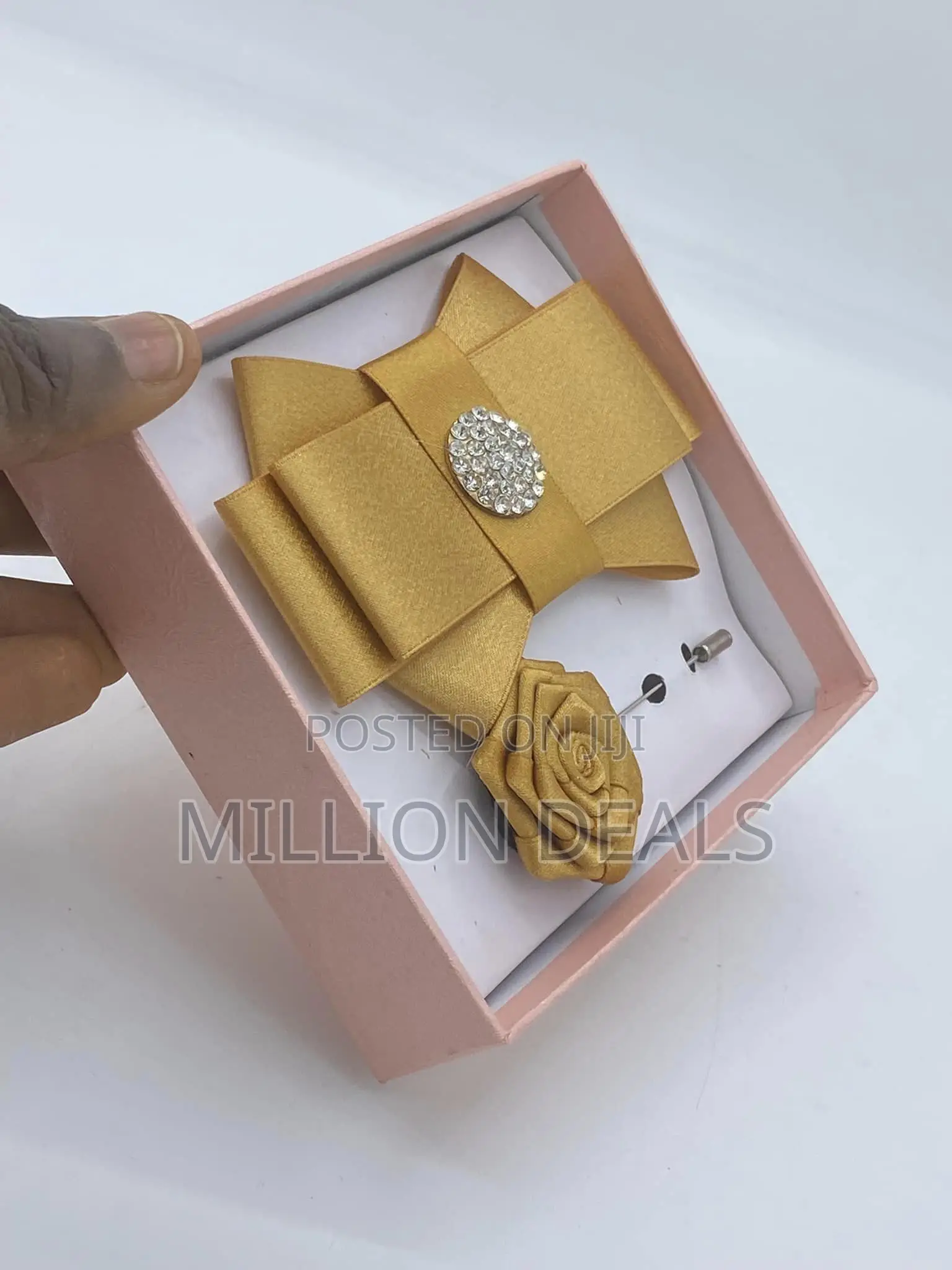 2-in-1 Classic Bow Tie N Lapel