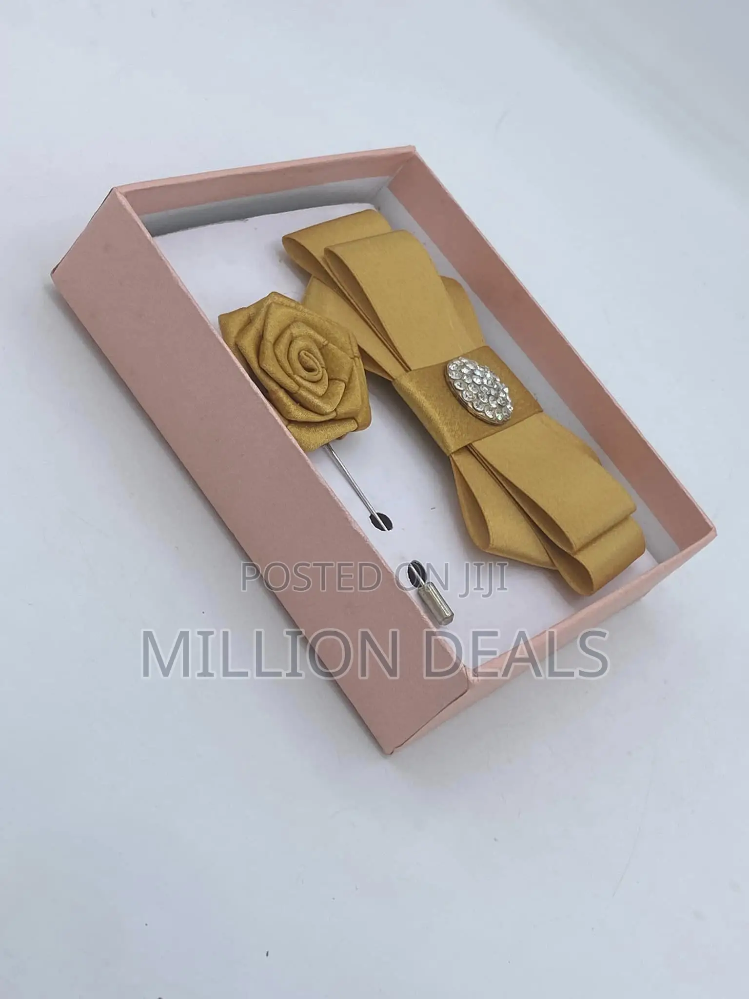 2-in-1 Classic Bow Tie N Lapel