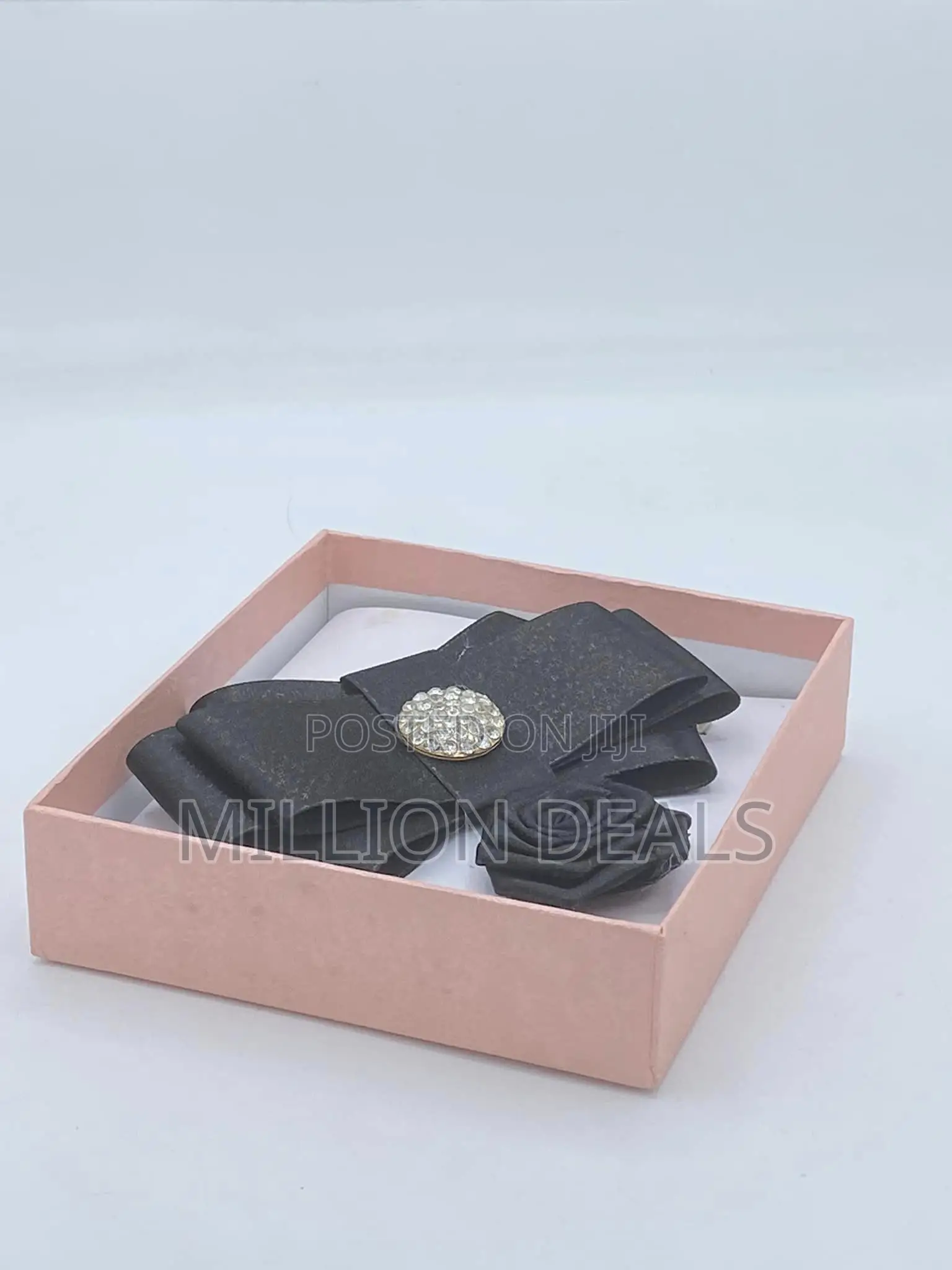 2-in-1 Classic Bow Tie N Lapel