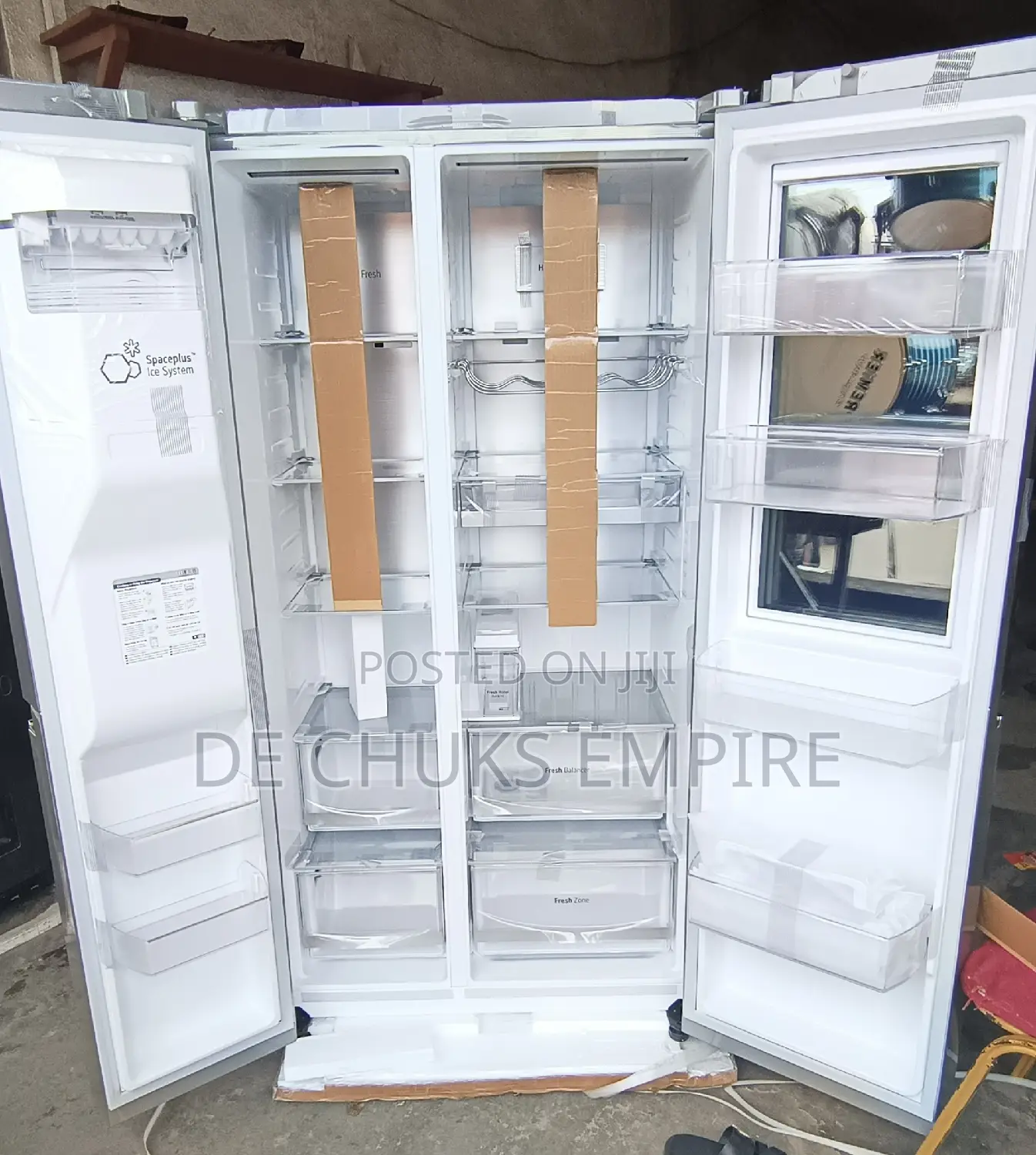 LG Nok Nok Inverter Side by Side Fridge+Ice Cube Maker -674l