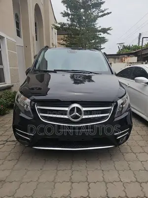 Mercedes-Benz Metris 2.0 FWD 2017 Black