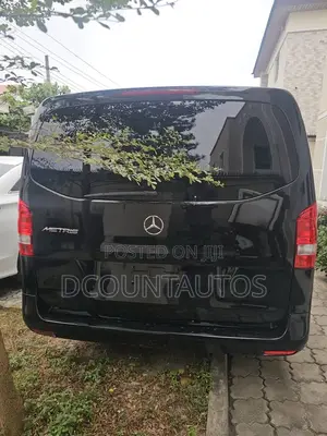 Mercedes-Benz Metris 2.0 FWD 2019 Black