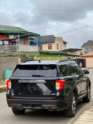 Ford Explorer XLT 4x4 2020 Black