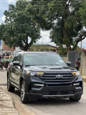 Ford Explorer XLT 4x4 2020 Black