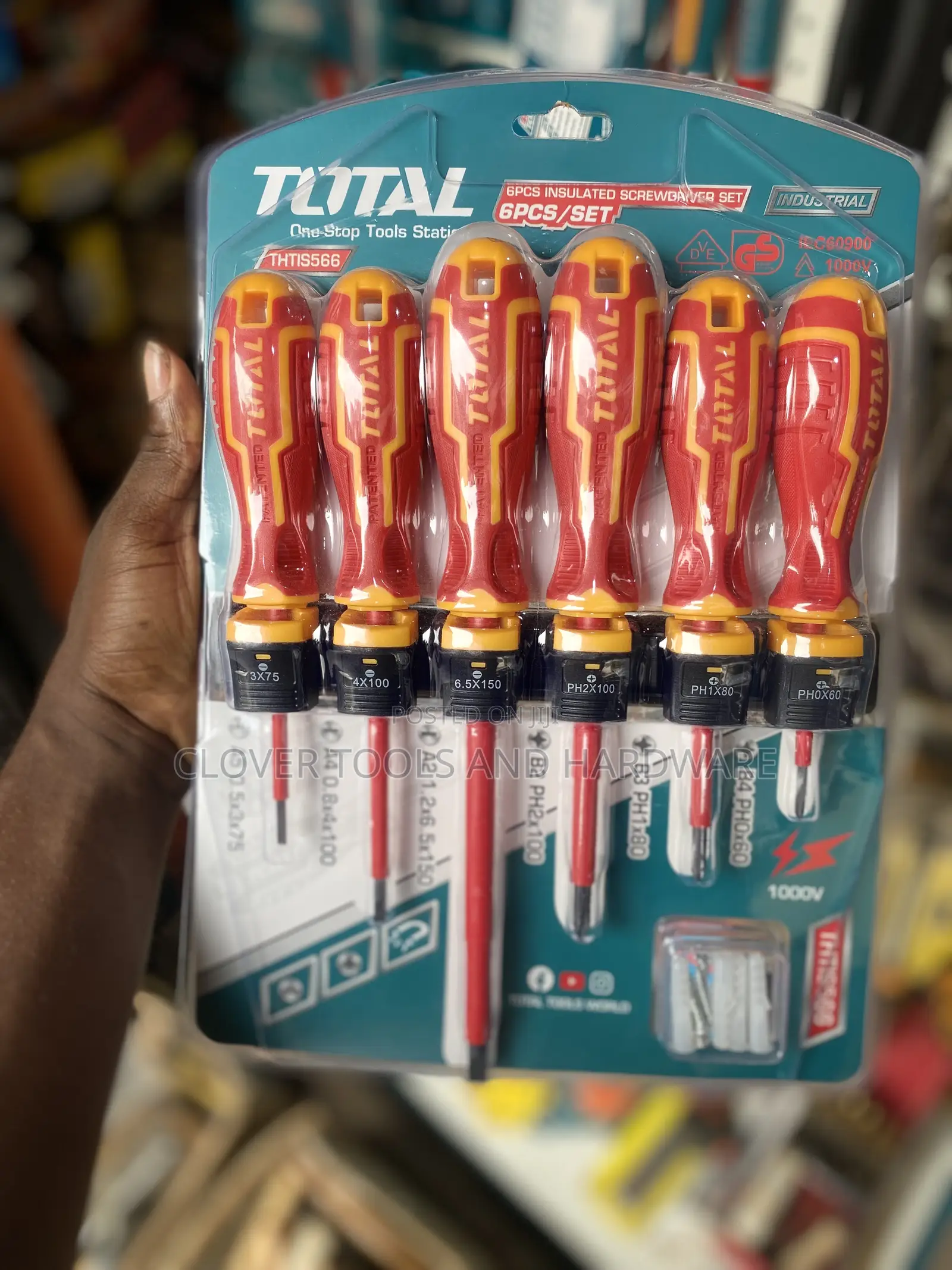 TOTAL Insulated Screwdriver Set