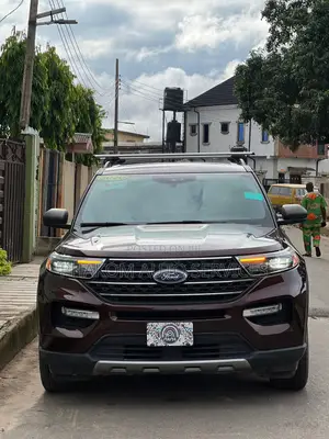 Ford Explorer XLT 4x4 2020 Burgundy