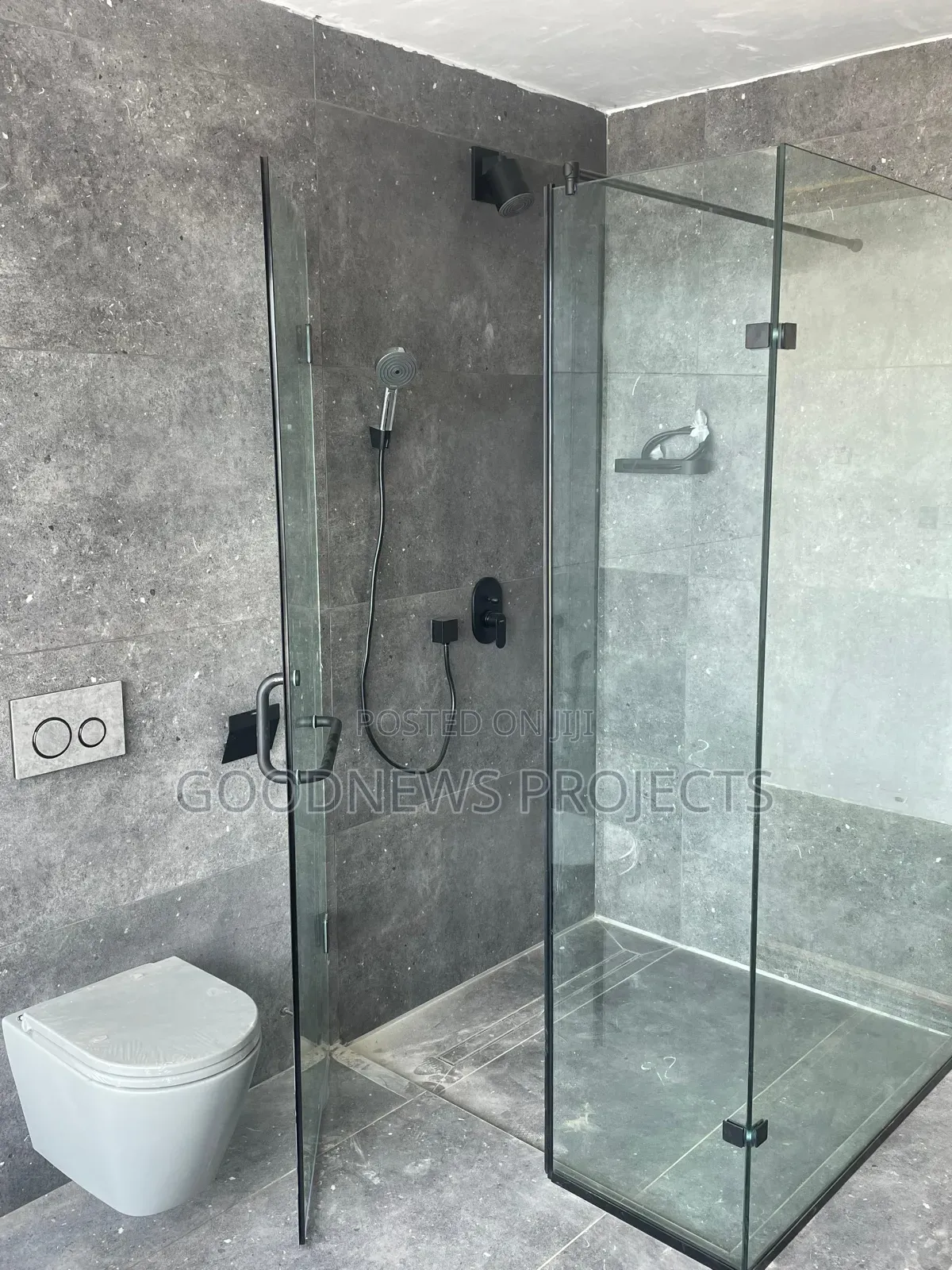 {Frameless} Plain Glass Cubicle