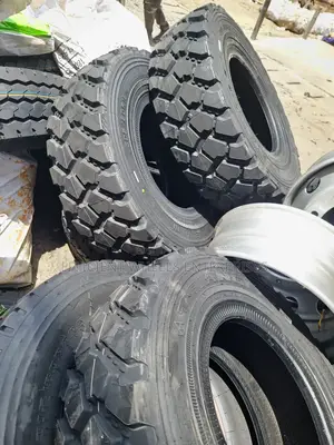 305/80r18 Triangle