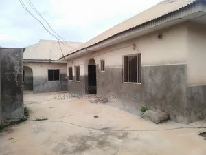 Furnished 2bdrm Block of Flats in Oke Ogun, Ilorin South for sale