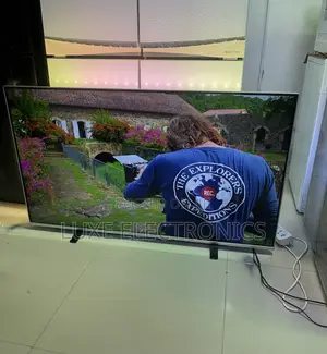 55 Inches Phillips Frameless Android Tv With Ambient Light