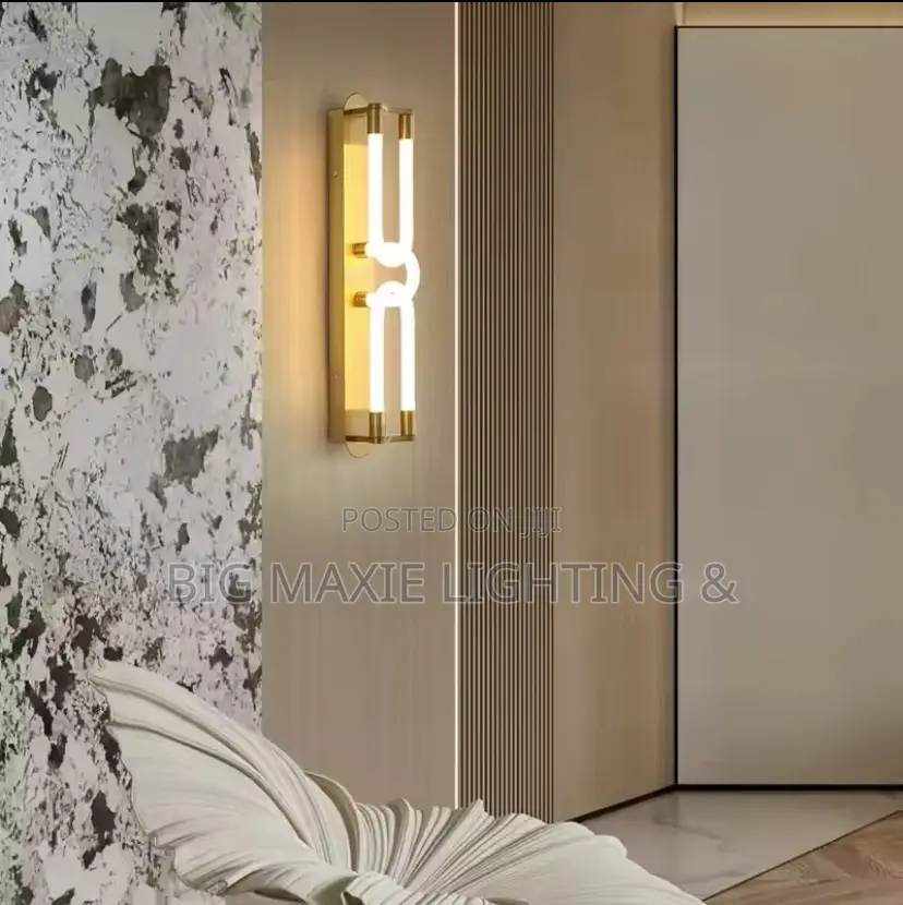 Light Luxury Long Wall Lamp