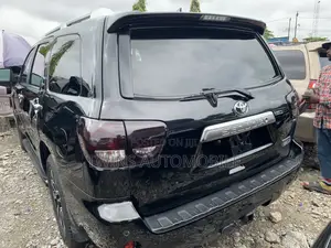 Toyota Sequoia 2015 Black