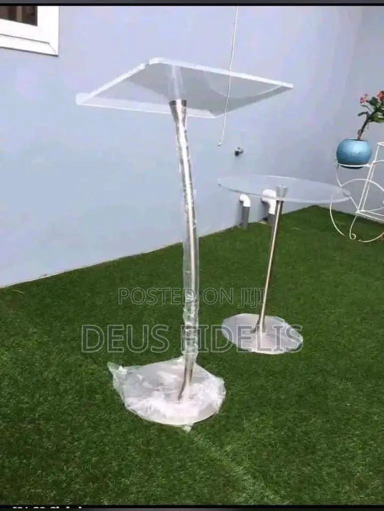 Single Pole Pulpit With Acrylic Top