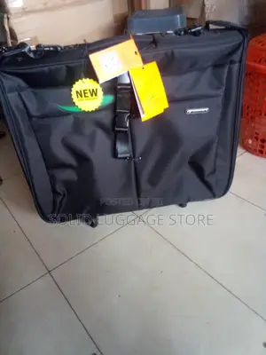 Leaves King Men’S Suitcarrier