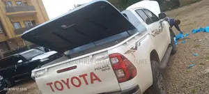 Toyota Hilux Cover Carry Boy Tiland