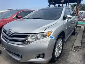Photo - Toyota Venza 2014 Silver